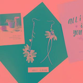 Asymmetrical Acrylic Flower Drop Earring