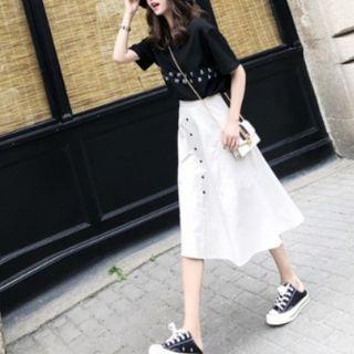 Set: Short-sleeve Number Print T-shirt + Midi A-line Skirt