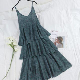 V-neck Floral Suspender Skirt