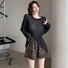 Loose-fit Sheer Light T-shirt / Leopard-print Shorts