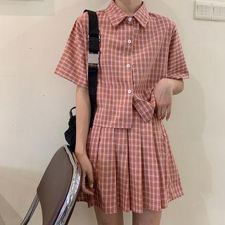Plain Polo Collar Cropped Top / Plain Pleated Mini Skirt
