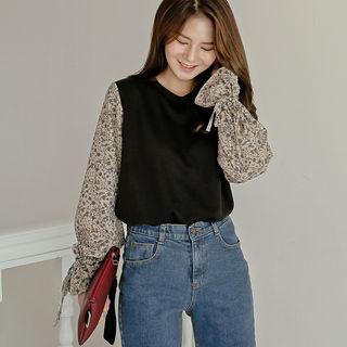 Floral-pattern Contrast-sleeve Tie-cuff Top