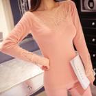 Lace Panel V-neck Warming Top
