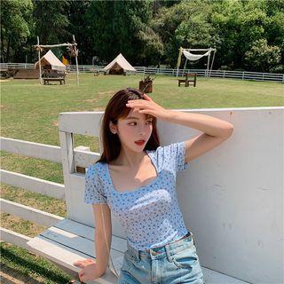 Square-neck Short-sleeve Floral Print T-shirt