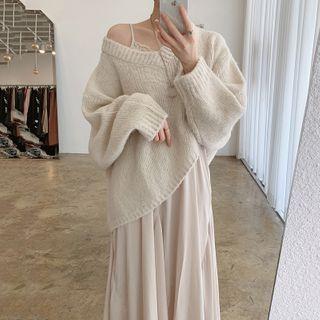 V-neck Sweater / Spaghetti Strap Midi Shift Dress