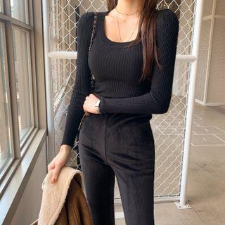 U-neck Slim-fit Ribbed Knit Crop Top