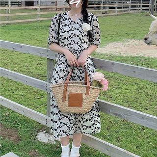 Short-sleeve Floral Midi A-line Dress Dress - White - One Size