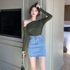 Off-shoulder Plain Long-sleeve T-shirt Army Green - One Size