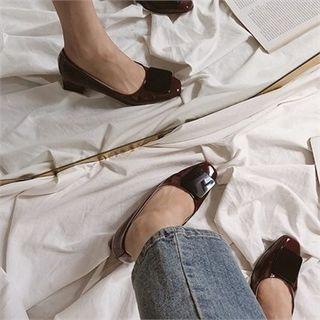 Square-detail Patent Kitten-heel Pumps
