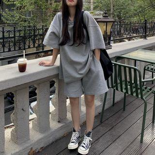 Elbow-sleeve Oversized T-shirt / Shorts