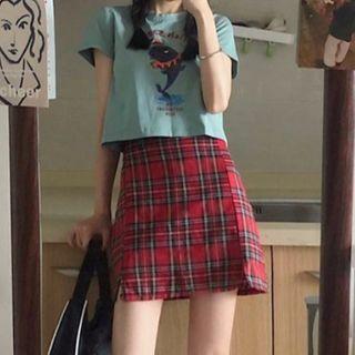 Short-sleeve Graphic Print T-shirt / Plaid Mini A-line Skirt