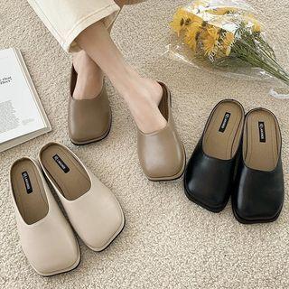 Square-toe Flats / Mary Jane Shoes / Mules
