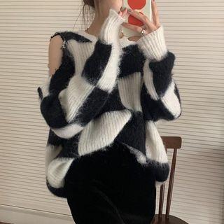 Cold-shoulder Checkered Sweater / Mini Pencil Skirt