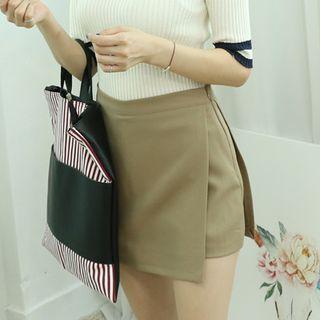 Overlaid-skirt Zip-side Shorts