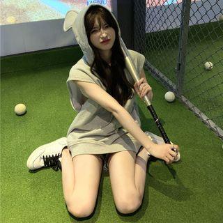 Ears-accent Sleeveless Hooded Long T-shirt Gray - One Size