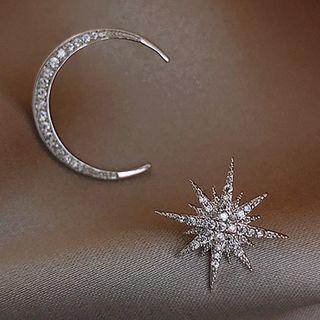 925 Sterling Silver Asymmetric Star Stud Earring