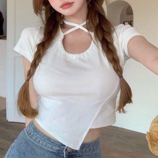 Short-sleeve Asymmetric Hem Plain Crop Top