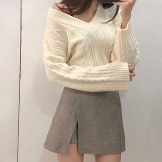 V-neck Cable-knit Sweater / Mini Woolen Skirt