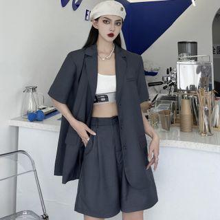 Short-sleeve Single-breasted Blazer / Wide-leg Shorts