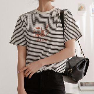 Cat-illustrated Stripe T-shirt