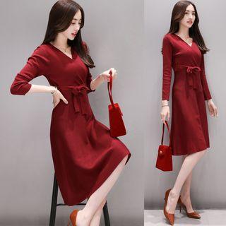 Long Sleeve V-neck Plain Slim Sheath Dress