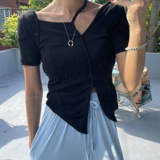 Short-sleeve Irregular Cutout Plain T-shirt