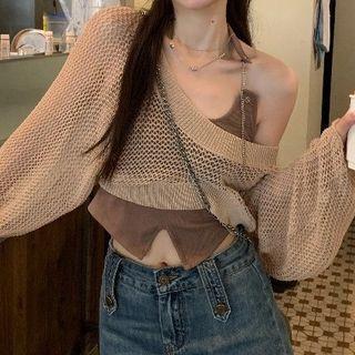 Halter-neck Chained Crop Top / Crop Knit Top