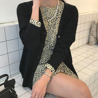 V-neck Dual-pocket Ribbed Cardigan