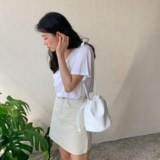 U-neck Plain Cotton T-shirt