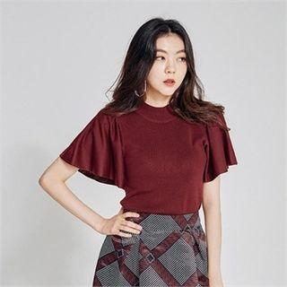 Flutter-sleeve Slim-fit Knit Top