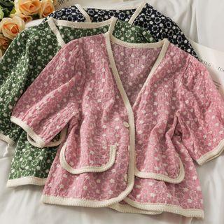 Contrasted Embroidered V-neck Shirt