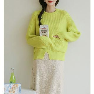 Dual-pocket Slit Rib-knit Top
