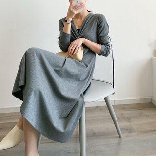 V-neck Long-sleeve Midi T-shirt Dress