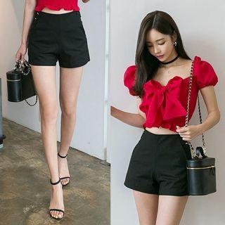 Buckled-waist Shorts