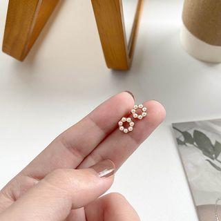 Beaded Ear Stud 1 Pair - White - One Size
