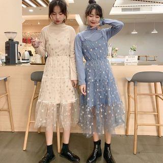 Long-sleeve Mock Neck T-shirt / Spaghetti Strap Star Print Midi A-line Dress