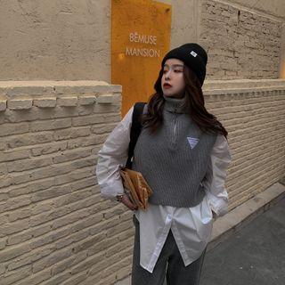 Sleeveless Half-zip Top / Shirt