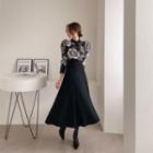 Set: Puff-sleeve Floral Sweater + Flared Knit Skirt Black - One Size