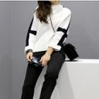 Color Block Loose-fit Sweater