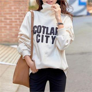 Turtle-neck Sherpa-fleece Letter Pullover