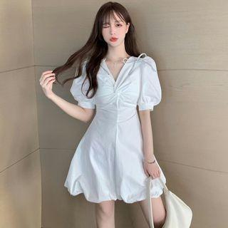 Puff-sleeve V-neck Knotted Bow Dress