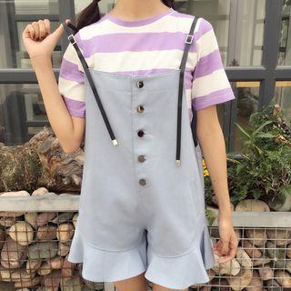 Striped Short-sleeve T-shirt / Ruffle Hem Jumper Shorts