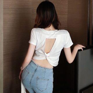 Open Twist-back Crop T-shirt
