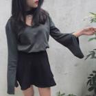 Halter V-neck Long-sleeve T-shirt