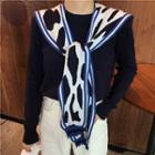 Set: Long-sleeve T-shirt + Patterned Knit Scarf