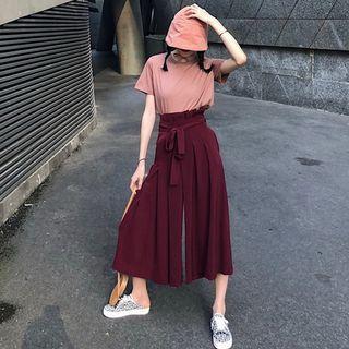 Plain T-shirt / Paperbag-waist Wide Leg Pants