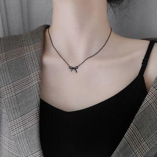 Bow Necklace Black - One Size