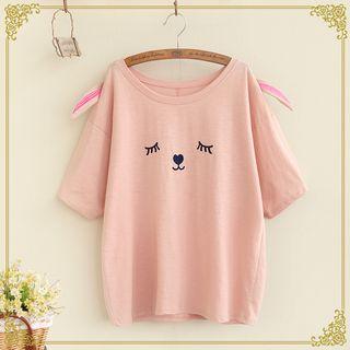 Rabbit Embroidered Short Sleeve T-shirt