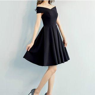 Off-shoulder Open Back A-line Cocktail Dress
