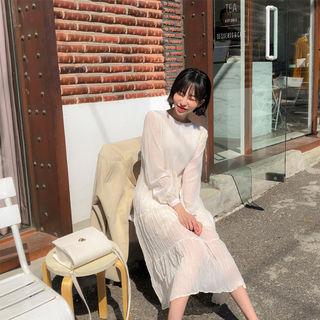 Round-neck Crinkled Long Tiered Dress